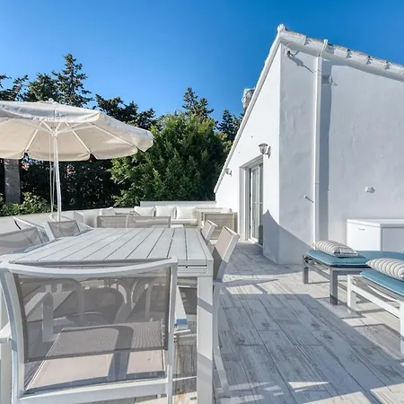 Andaluzas Retreat