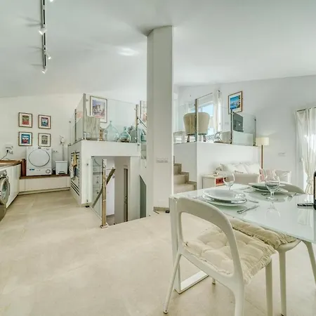 Andaluzas Retreat Villa *