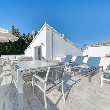 Andaluzas Retreat Villa *
