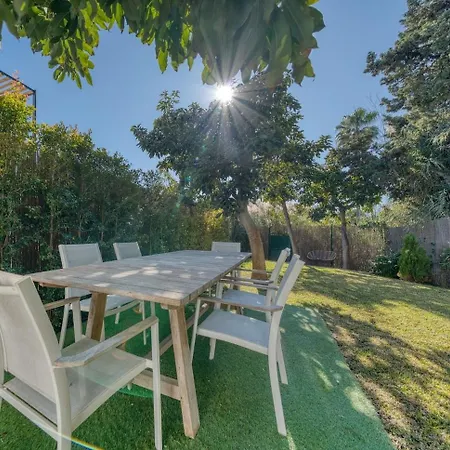 Andaluzas Retreat Вілла *